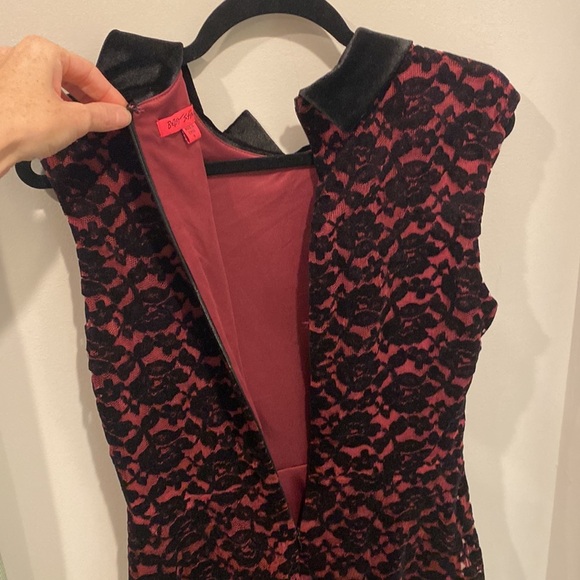 Vintage Betsey Johnson Black Rose Lace Maroon Pink Collared A-Line Dress Size 8 - Picture 7 of 8
